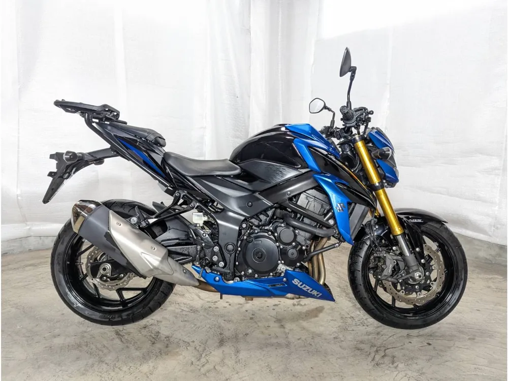 Suzuki GSX-S750 2017, чёрный, синий, фото 2