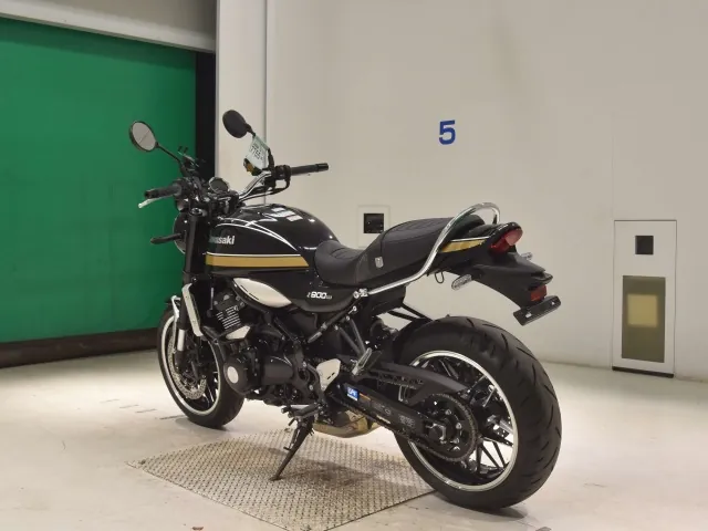 Kawasaki Z900RS, black | gold, фото 6