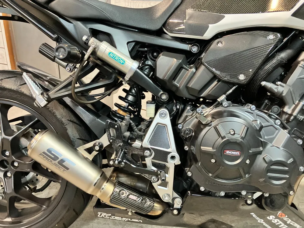 Honda CB1000R 2021, белый, фото 13