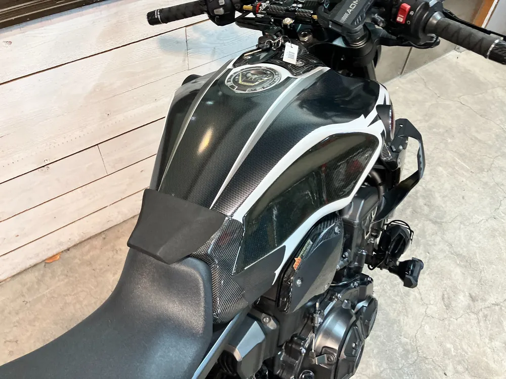 Honda CB1000R 2021, белый, фото 15