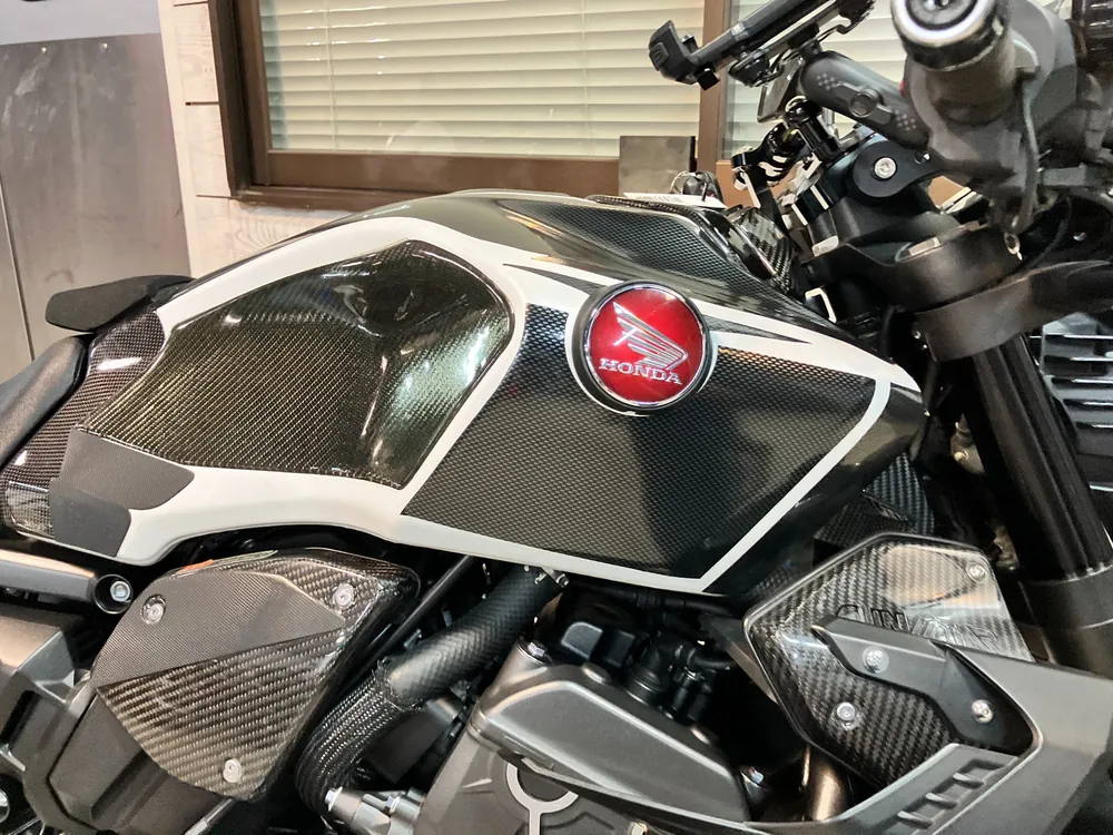 Honda CB1000R 2021, белый, фото 16