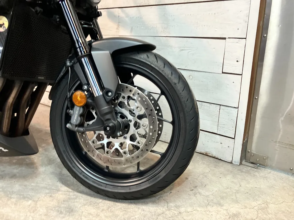 Honda CB1000R 2021, белый, фото 20