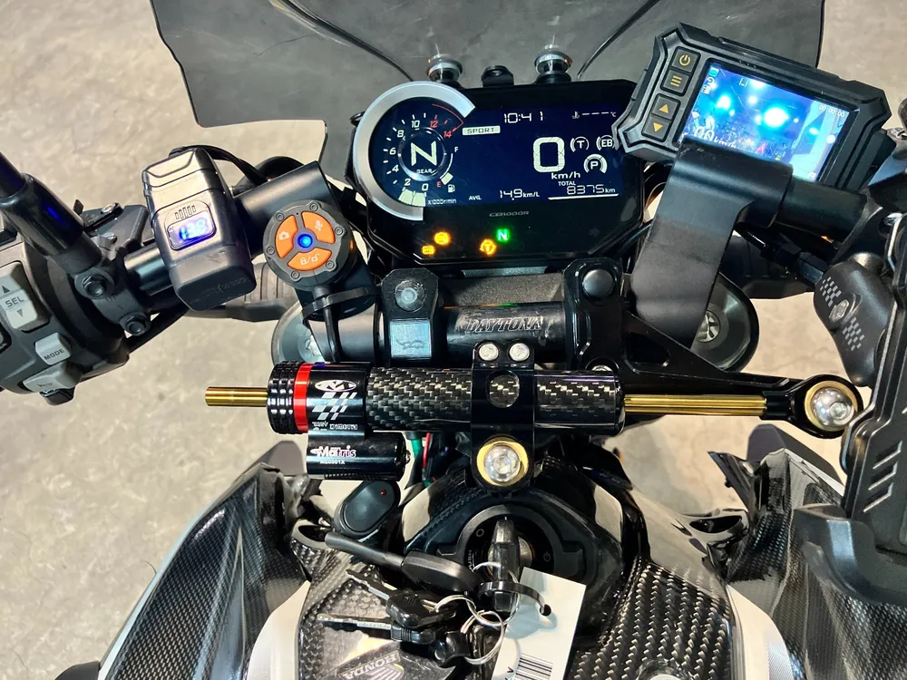 Honda CB1000R 2021, белый, фото 3