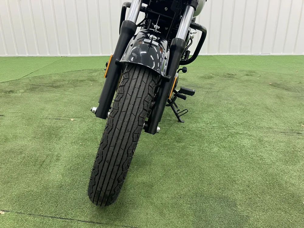 Benelli Imperiale 400 2022, чёрный, серебристый, фото 19