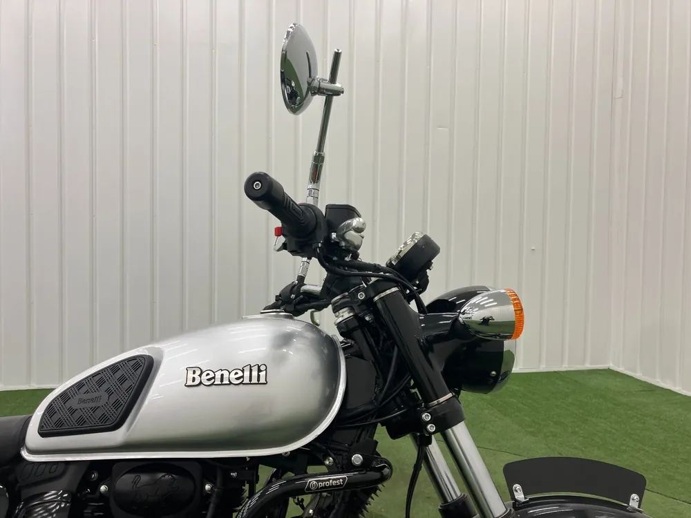 Benelli Imperiale 400 2022, чёрный, серебристый, фото 10