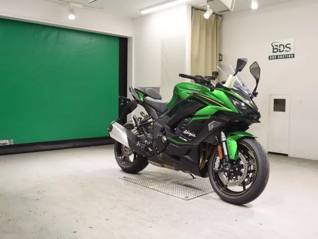 Kawasaki Ninja 1100SX 2026, black | green, фото 3