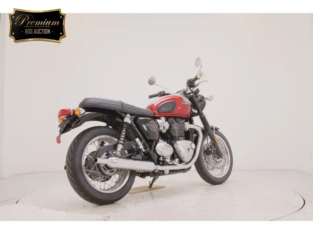 Triumph Bonneville T120 2026, red | silver, фото 5