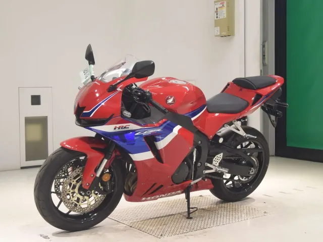 Honda CBR600RR 2025, white | red | blue, фото 4