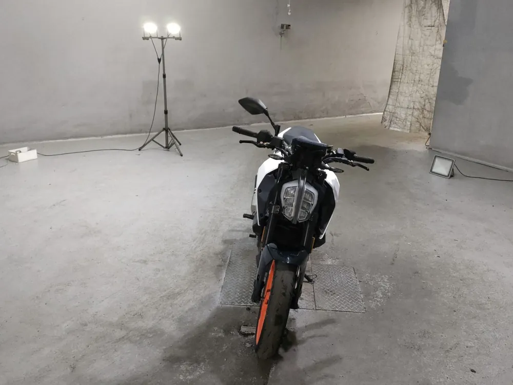KTM 390 Duke 2019, белый, фото 3