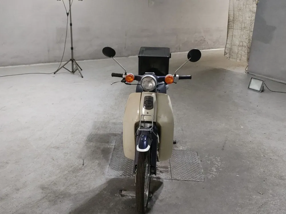 Honda Super Cub, белый, фото 3