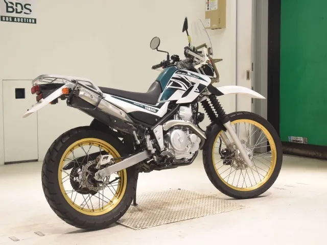 Yamaha Serow 250, белый, зелёный, фото 5