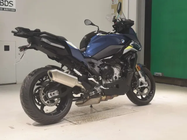 BMW S1000XR 2026, black | navy blue, фото 5