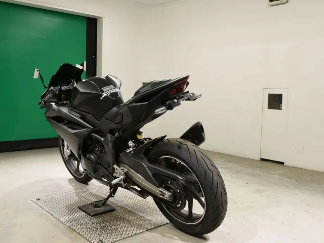 Honda CBR250RR, matt black, фото 6
