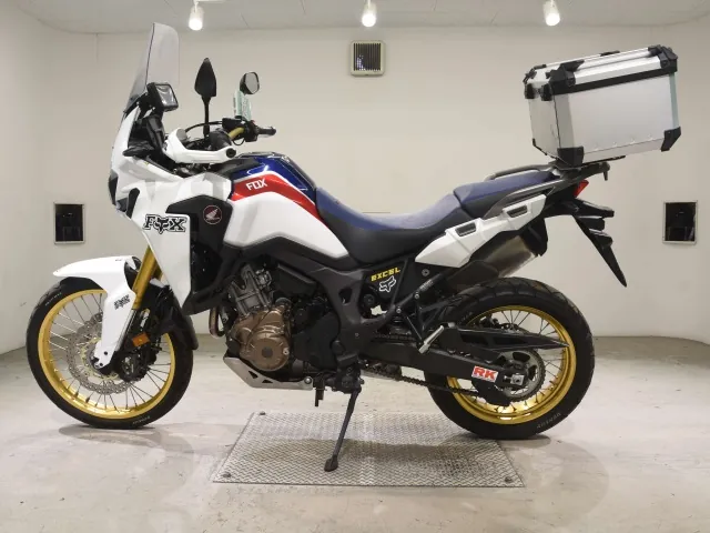 Honda Cfr1000 Africatwin 2017, white | red | blue, фото 2