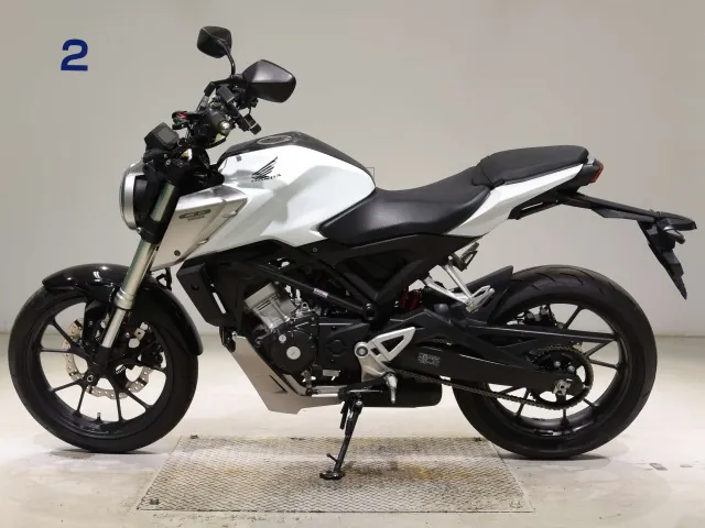 Honda CB125R, белый, фото 2