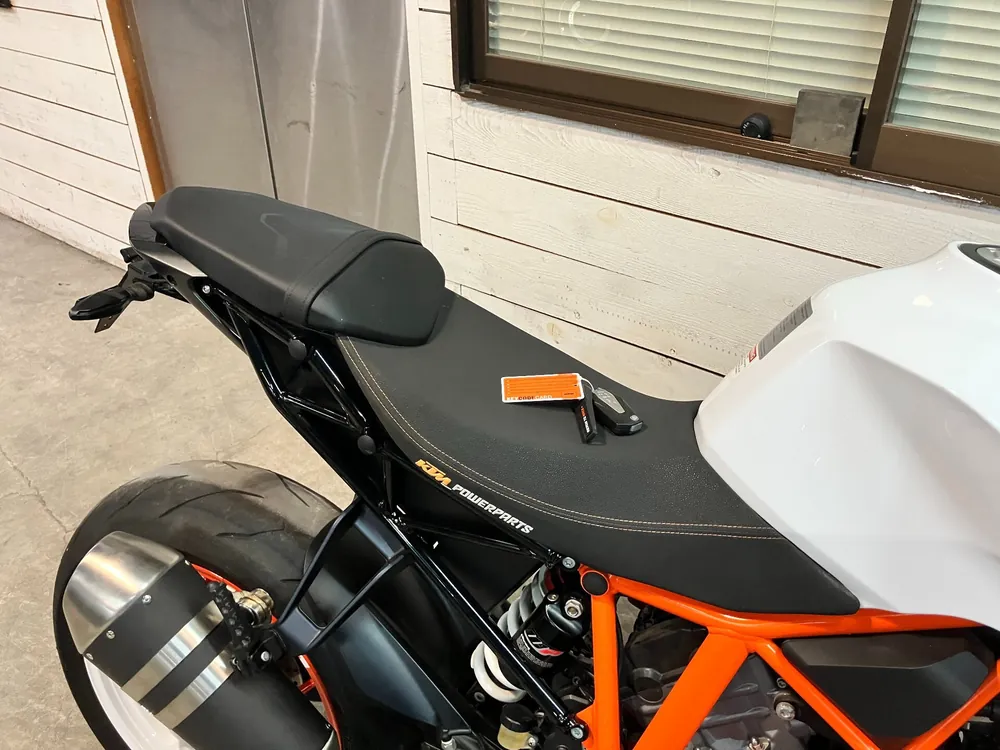 KTM 1290 Super Duke R 2020, белый, фото 5