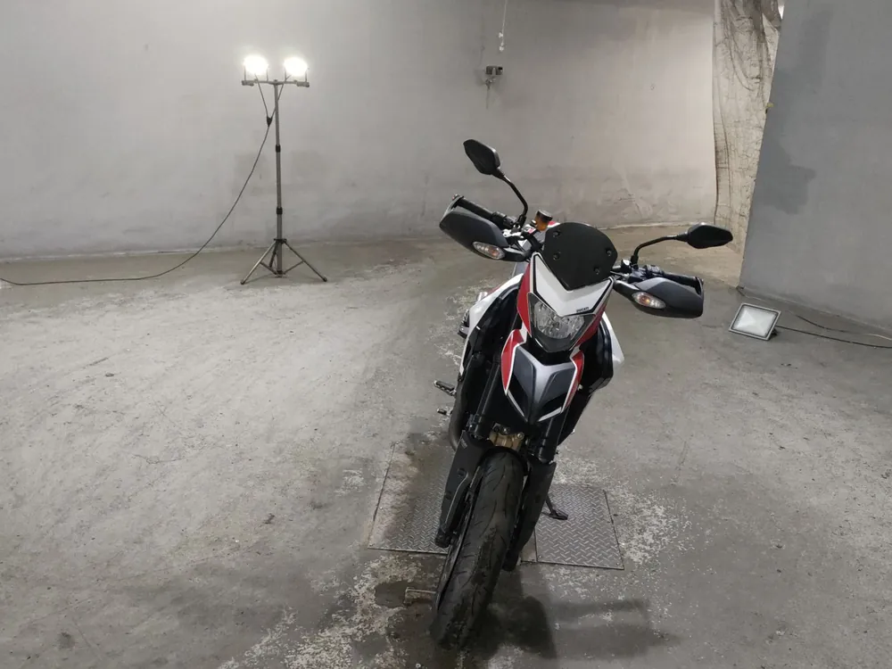 Ducati HYPERMOTARD 820SP 2013, white / red, фото 3