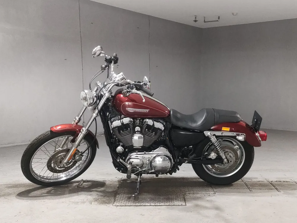 Harley-Davidson XL1200C 2010, красный, фото 2