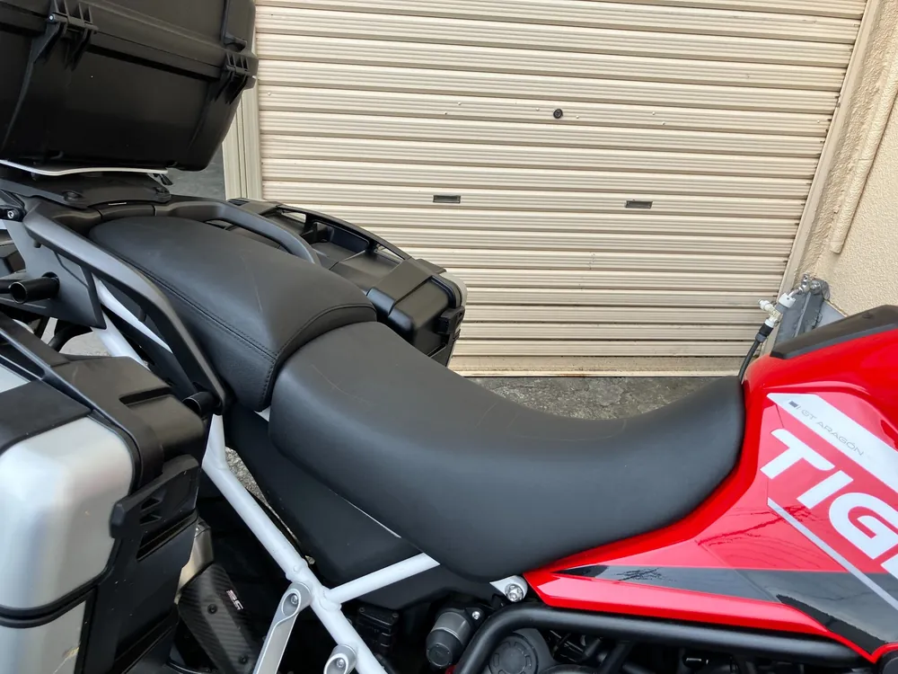 Triumph TIGER 900GTARAGON 2023, red / black / white, фото 8