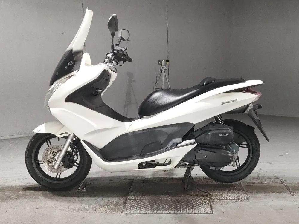 Honda PCX JF28, белый, фото 2
