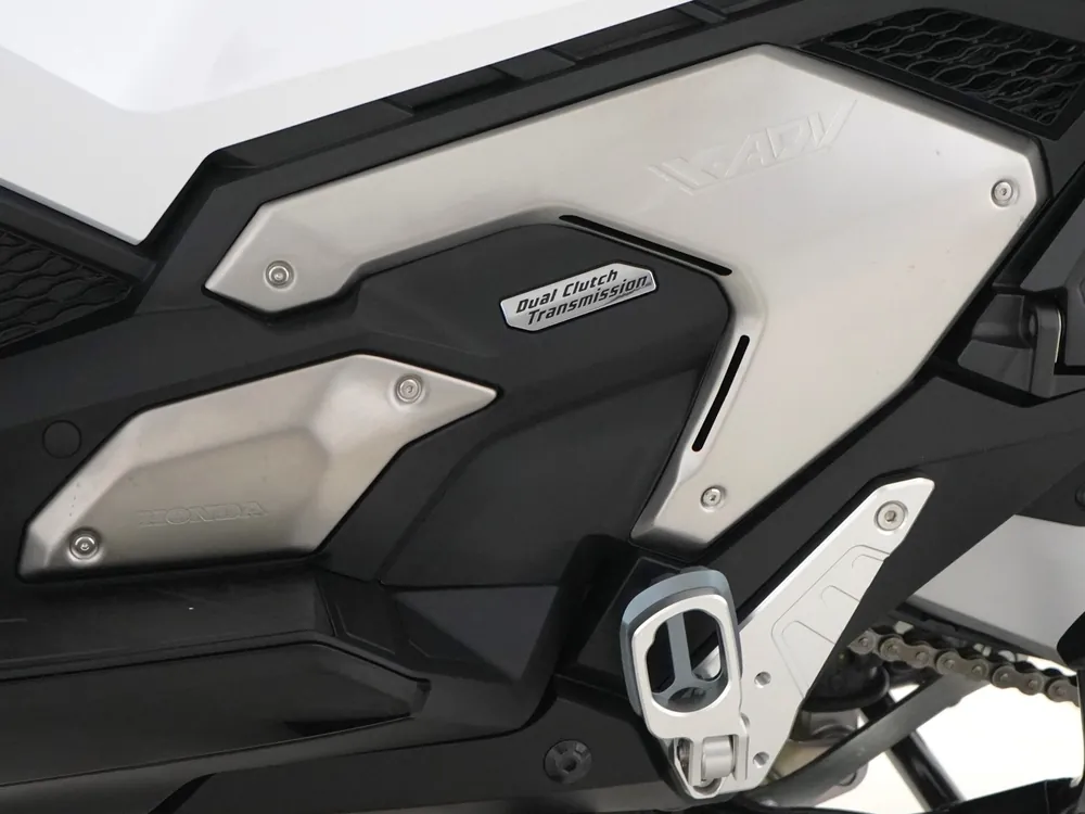 Honda X-ADV750 2026, p white, фото 9