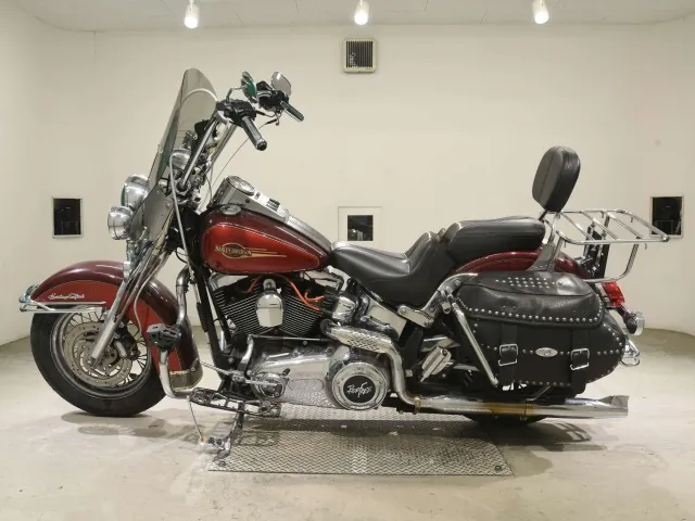 Harley-Davidson FLSTC1580 2007, красный, фото 2