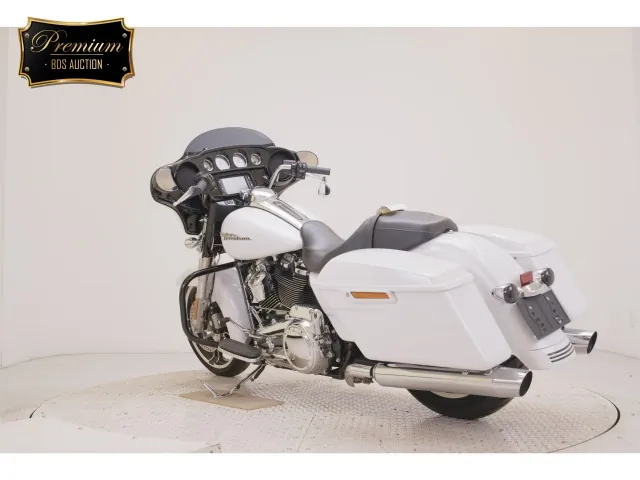 Harley-Davidson FLHXS1750 2017, белый, фото 6