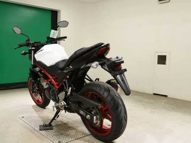 Suzuki SV650 2021, white | black, фото 6