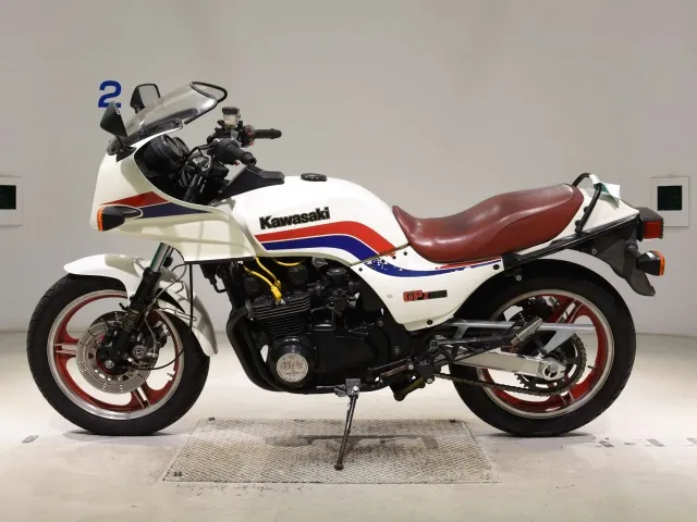 Kawasaki GPZ750, white | red | blue, фото 2
