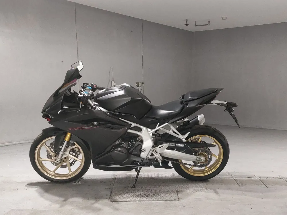 Honda CBR250RR, чёрный, фото 2