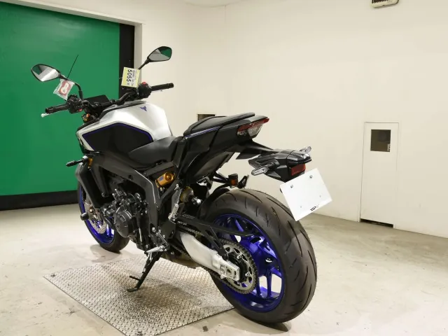 Yamaha Mt-09-2Sp 2026, чёрный, серебристый, фото 6