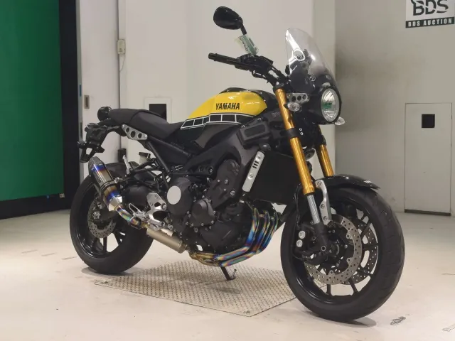 Yamaha XSR900 2017, black | yellow, фото 3
