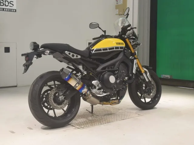 Yamaha XSR900 2017, black | yellow, фото 5