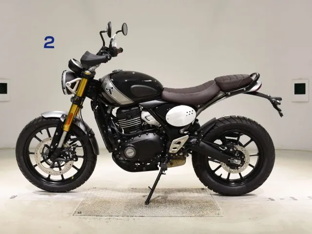 Triumph Scrambler 400 X 2026, black | silver, фото 2