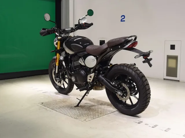 Triumph Scrambler 400 X 2026, black | silver, фото 6