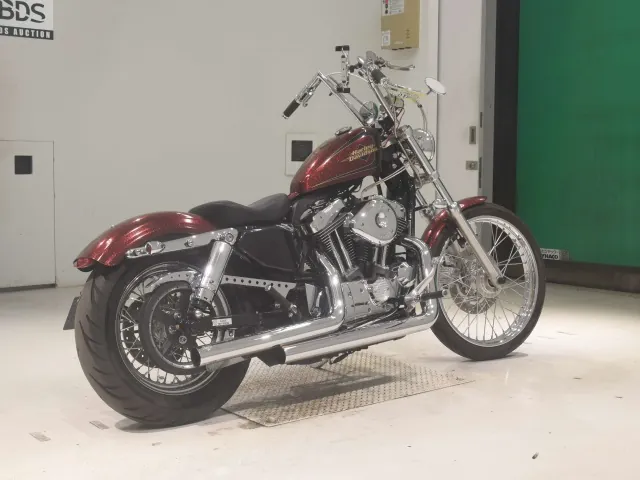 Harley-Davidson XL1200V 2013, красный, чёрный, фото 5