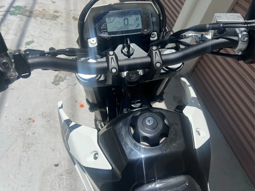 Suzuki DR-Z4S 2026, white/black, фото 11