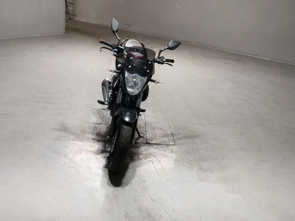 Suzuki Gixxer 150, black/red, фото 3