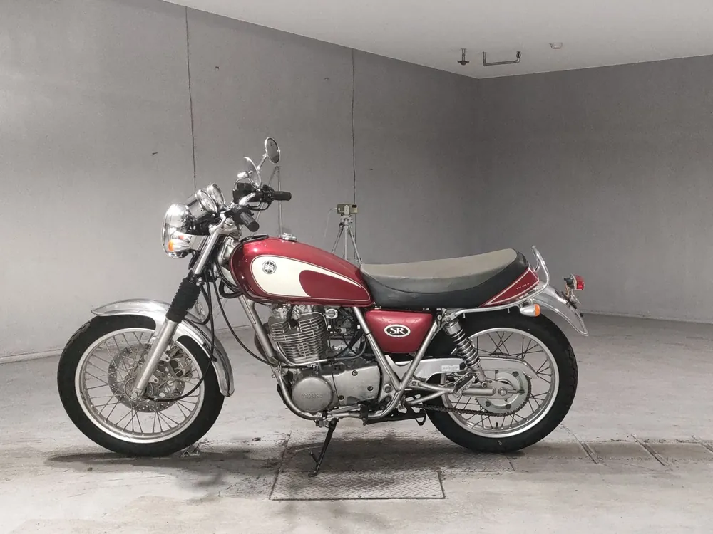 Yamaha SR400 2005, белый, красный, фото 2