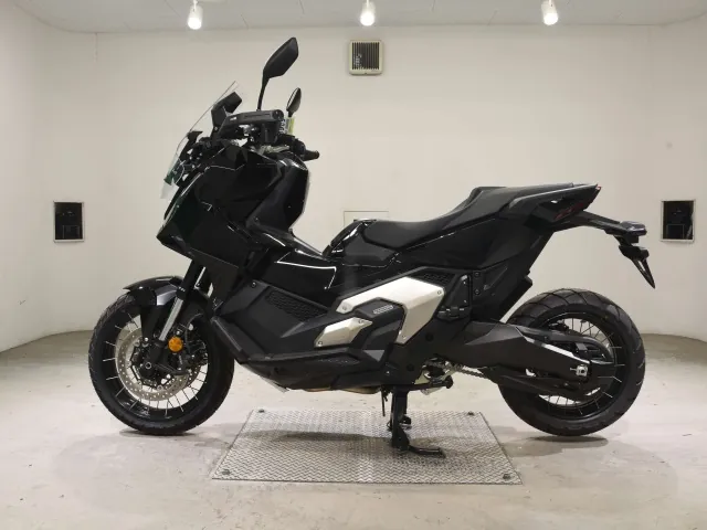 Honda X-ADV750 2026, чёрный, фото 2