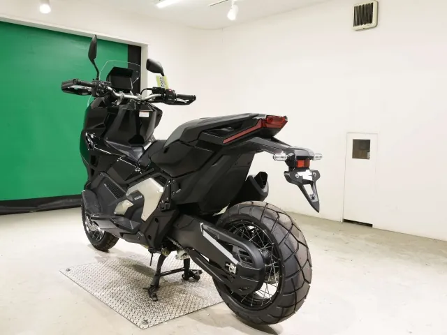 Honda X-ADV750 2026, чёрный, фото 6