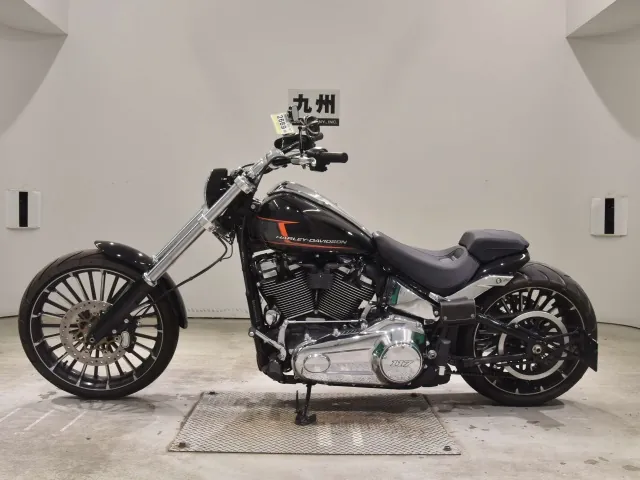 Harley-Davidson FXBR1920 2024, чёрный, фото 2
