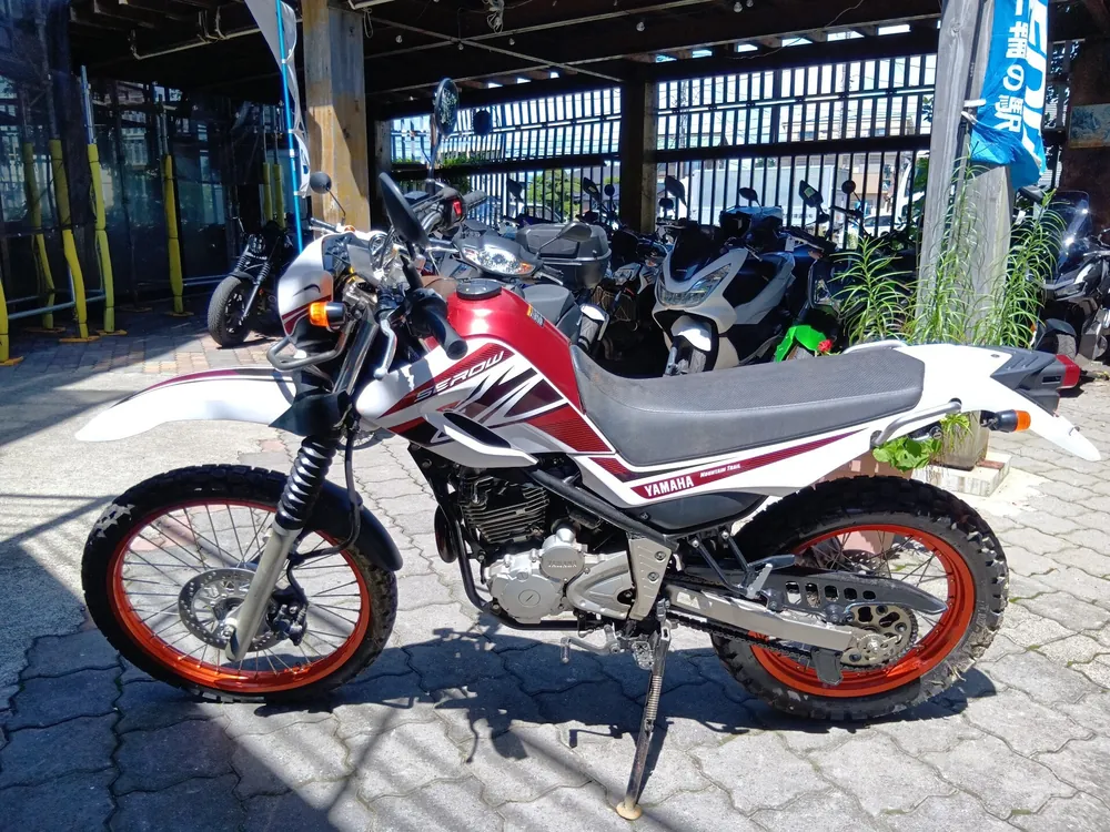 Yamaha Serow 250, w red / white, фото 5