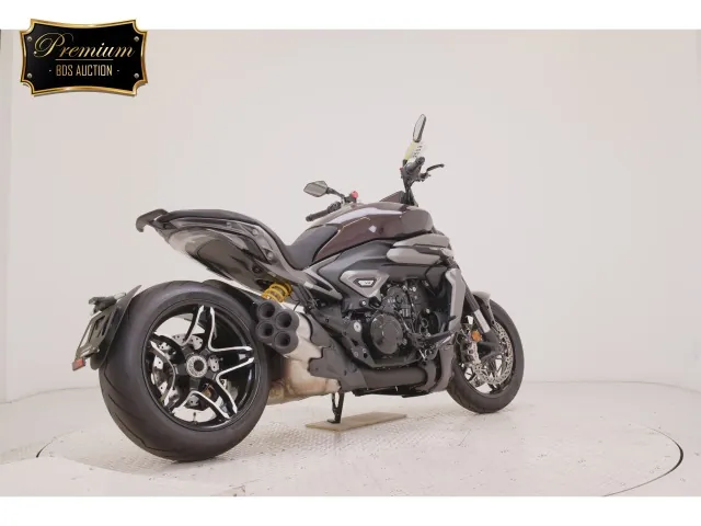Ducati X Diavel V4 2025, фиолетовый, фото 5