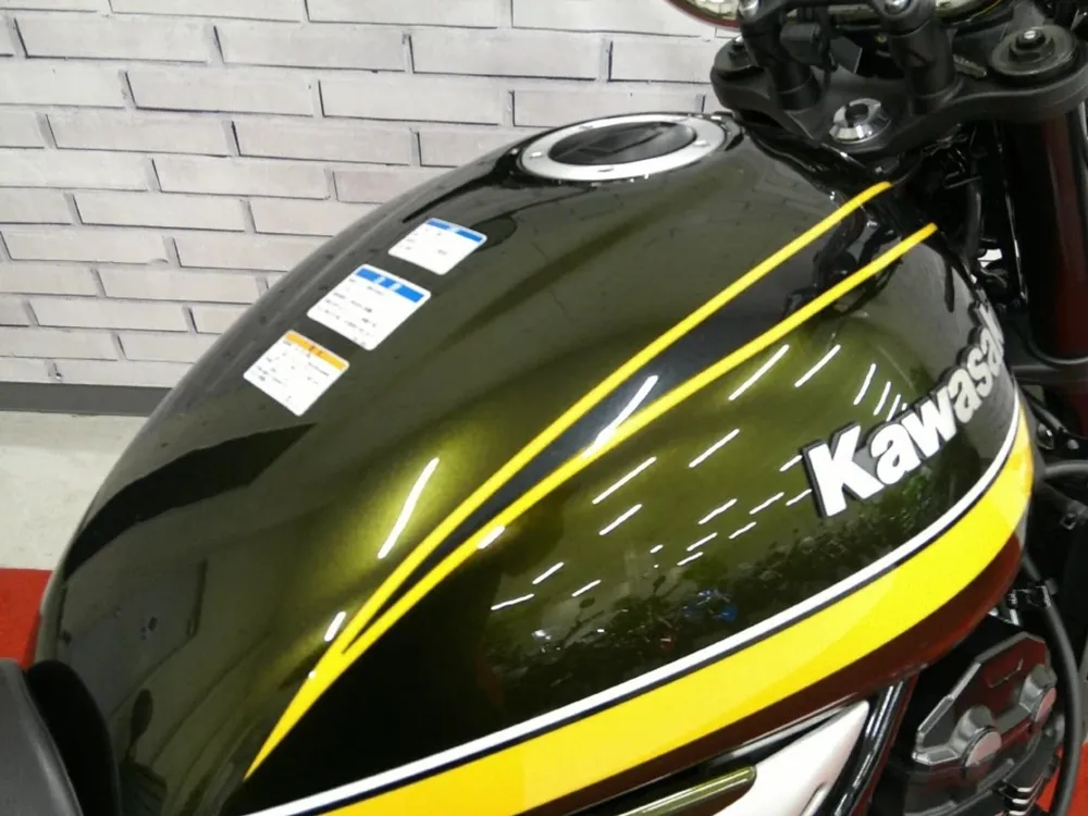 Kawasaki Z900RS 2021, зелёный, фото 4