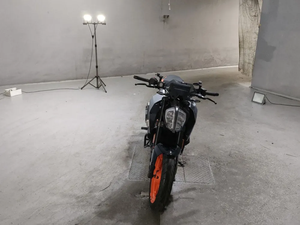 KTM 390 Duke 2021, black/gray, фото 3