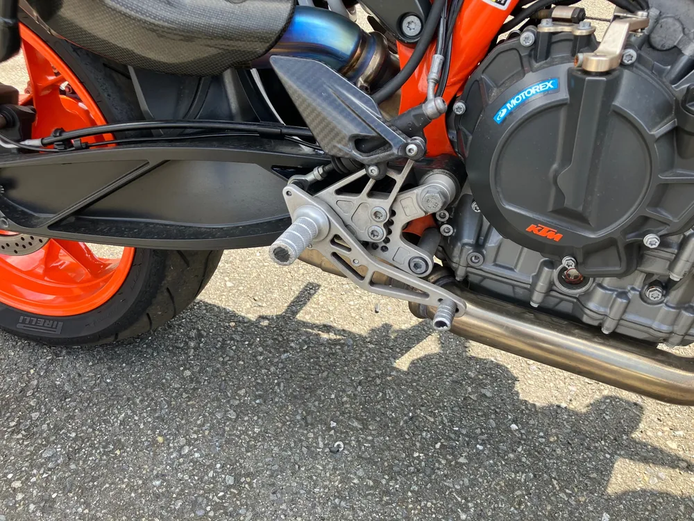 KTM 890 Duke R 2020, white / orange, фото 5