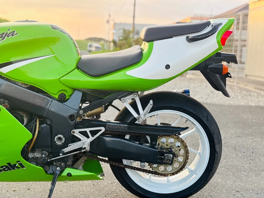 Kawasaki ZX-7R 2001, lime / white, фото 9