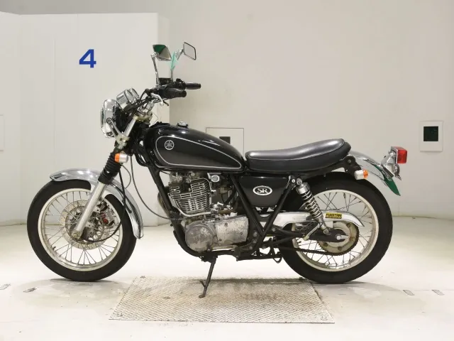 Yamaha SR400 2001, чёрный, фото 2