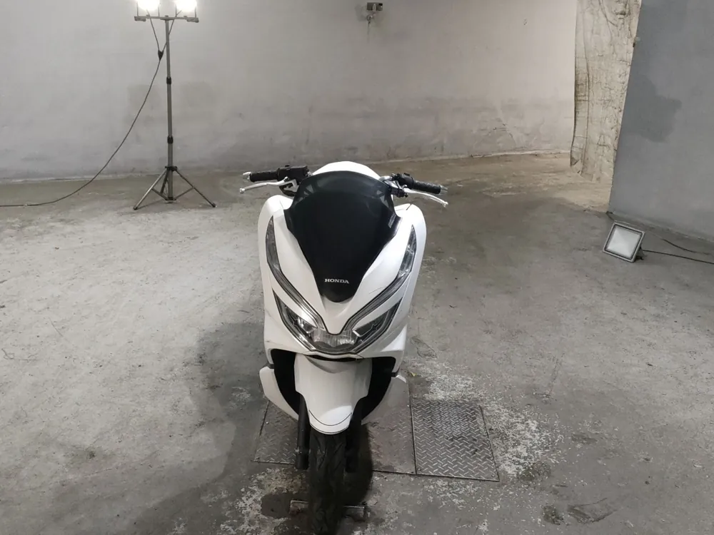 Honda PCX, белый, фото 3